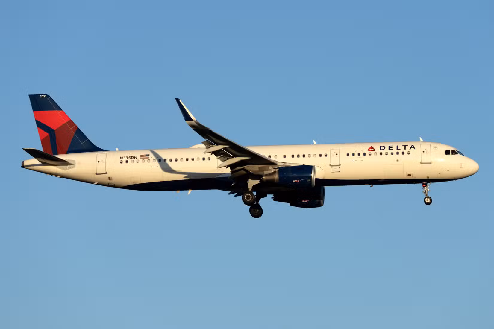 N335DN Delta Air Lines Airbus A321-211