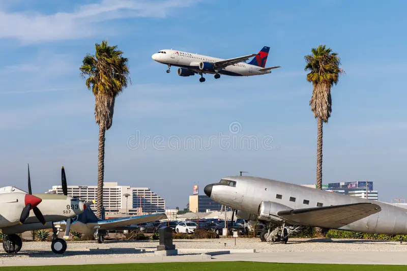 Los Angeles, United States - October 10, 2024: Delta Air Lines Airbus A320 airplane at Los Angeles Airport in the United States. Delta airplane stock images, royalty-free photos and pictures