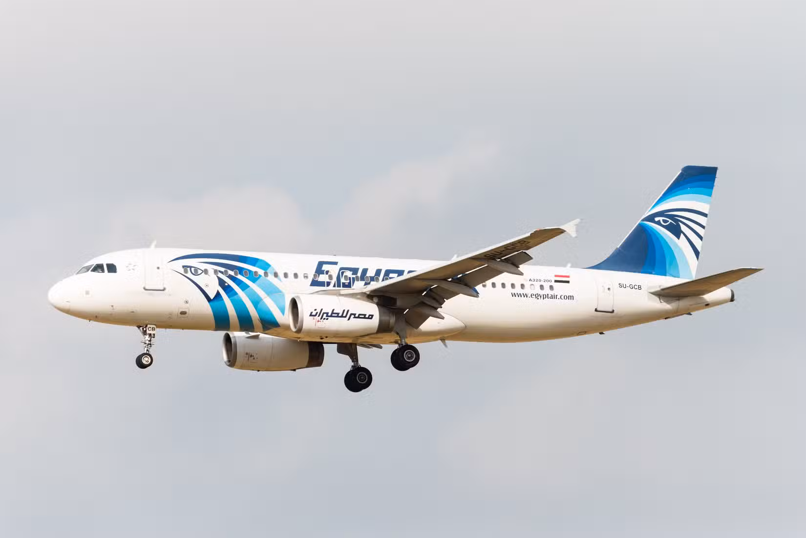 EgyptAir Airbus A320 landing at BRU shutterstock_221089279