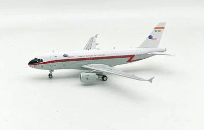 Iberia Airbus A319 flying
