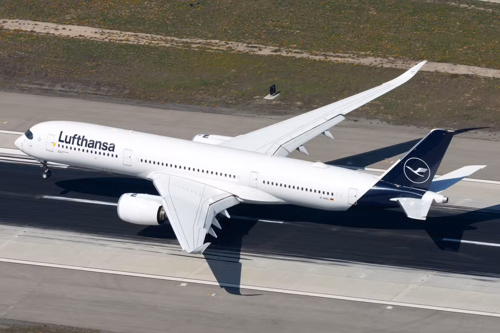 A Lufthansa Airbus A350-900 Landing In Los Angeles.