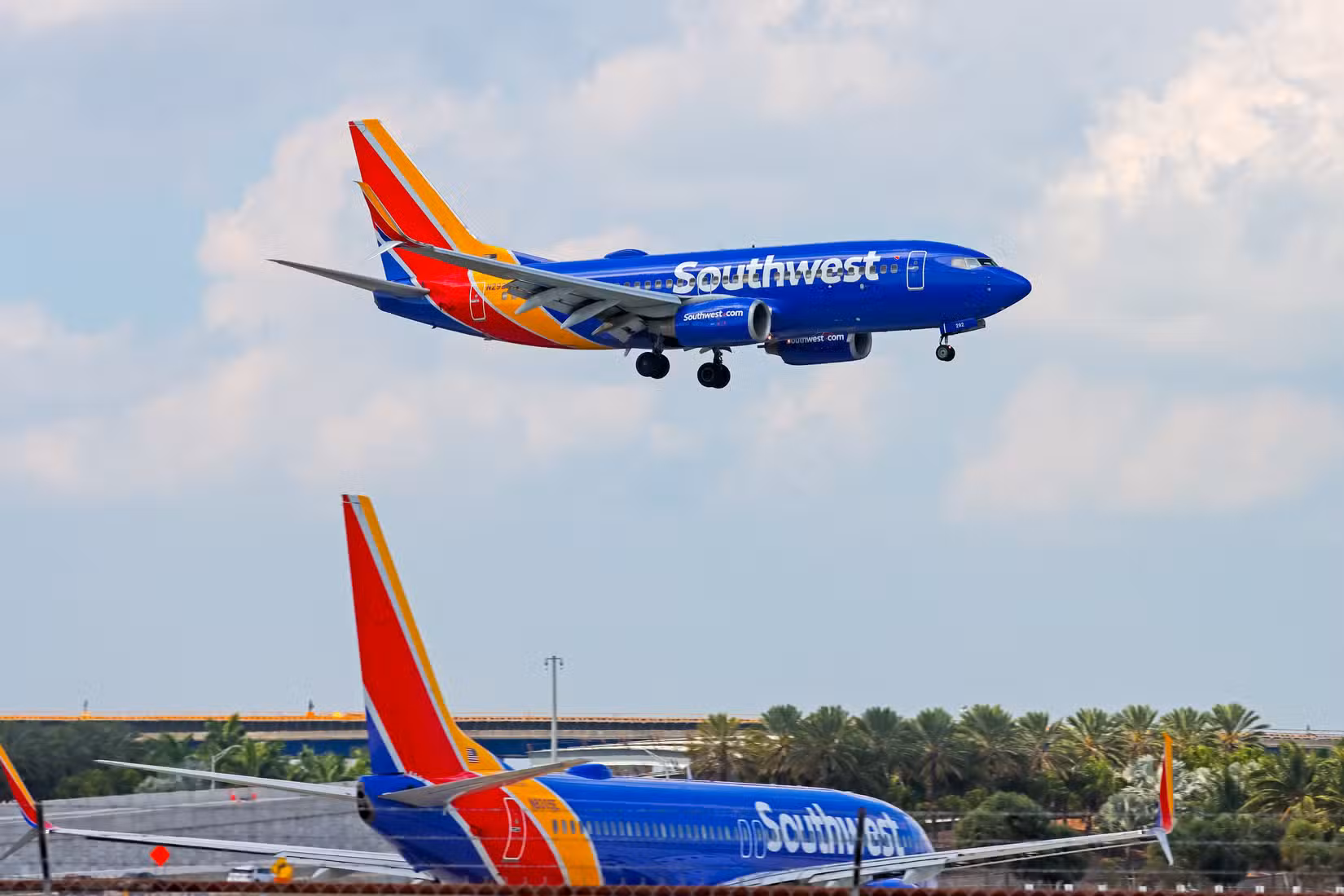 Southwest Airlines Boeing 737 flying