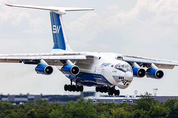 Ilyushin Il-76 flying