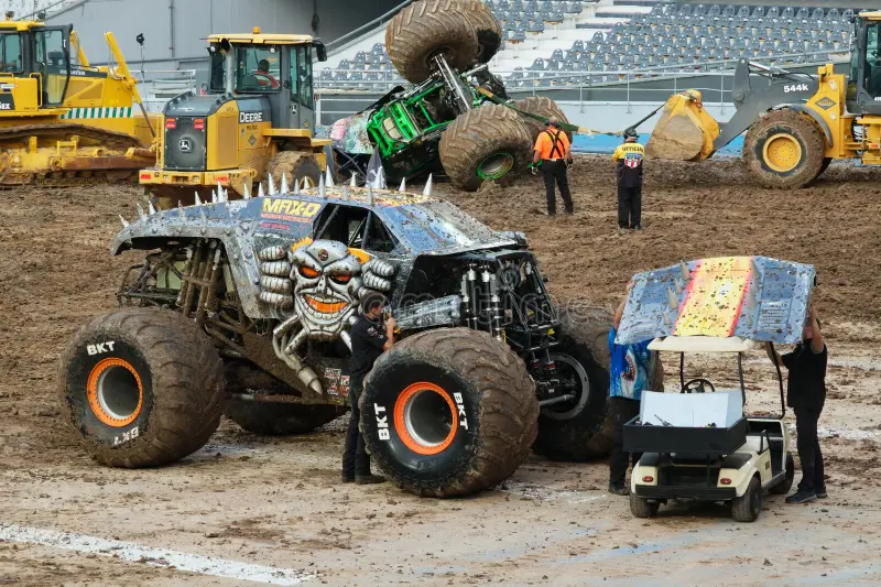 Max-D's Mostertruck had its bonnet fall off during the performance. Buenos Aires Province, Argentina, Monster Jam 16. 12. 2023. Max d monster truck stock images, royalty-free photos and pictures